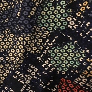 LuLaRoe Pants - Ever wanted to wear pixelated roses? LuLaRoe Pants - Ever wanted to wear pixelated roses?